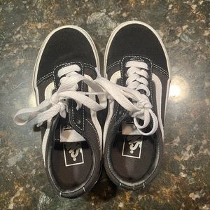 Black vans kids size 11